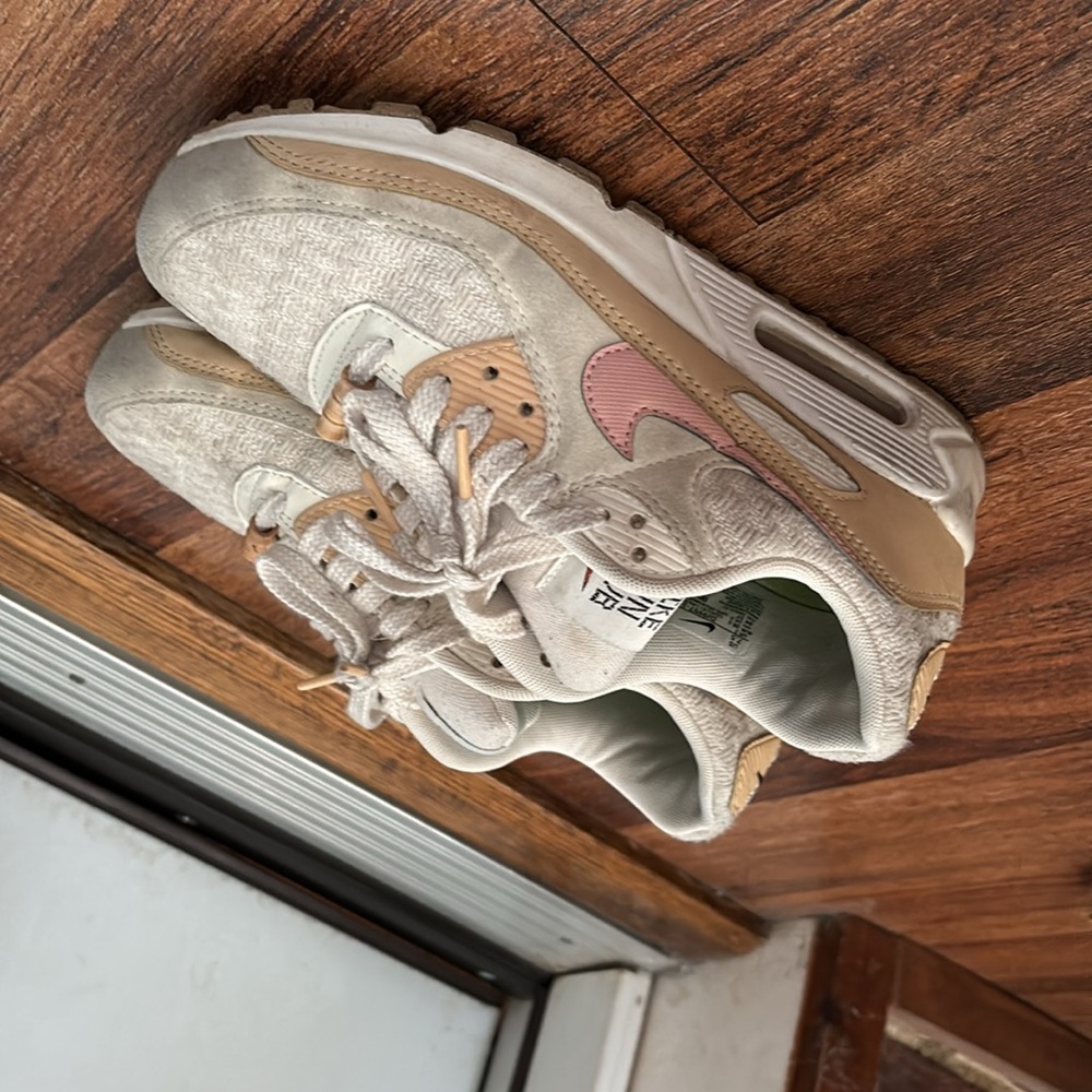 Nike Air Max 90 SE Women's Sneakers 7.5 Sun club sail - Picture 8 of 16